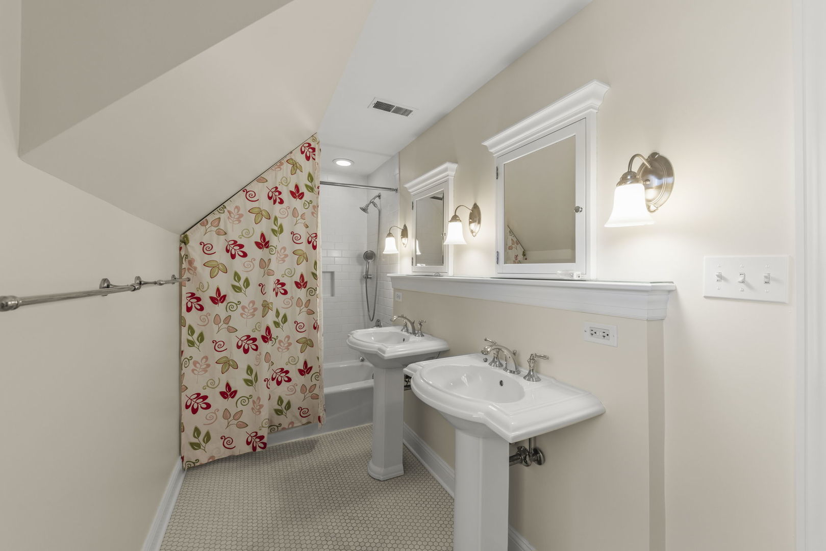 707 Revere Road Glen Ellyn, IL 60137 - Photo 35 of 52 Gallery Image 35