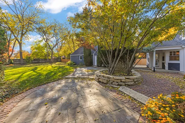 $1,250,000 | 707 Revere Road, Glen Ellyn, IL 60137