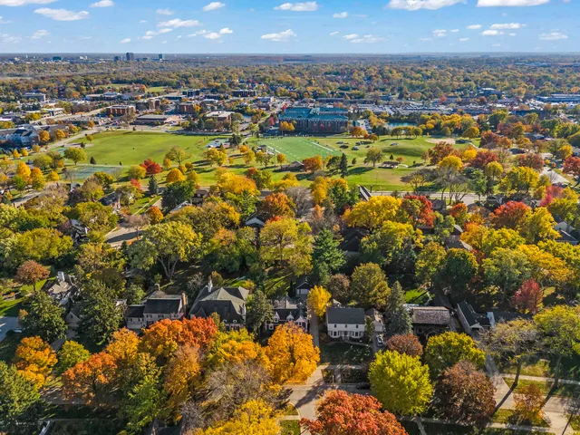 $1,250,000 | 707 Revere Road, Glen Ellyn, IL 60137