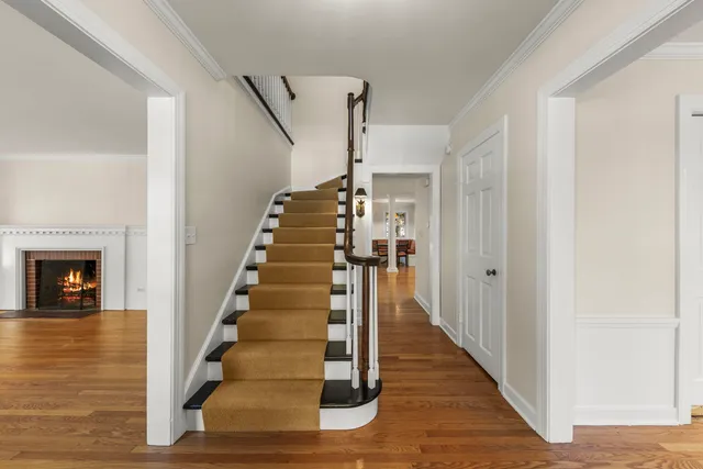 $1,250,000 | 707 Revere Road, Glen Ellyn, IL 60137