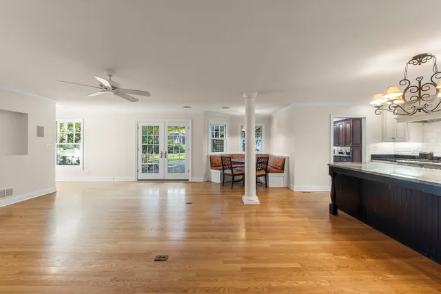 $1,250,000 | 707 Revere Road, Glen Ellyn, IL 60137