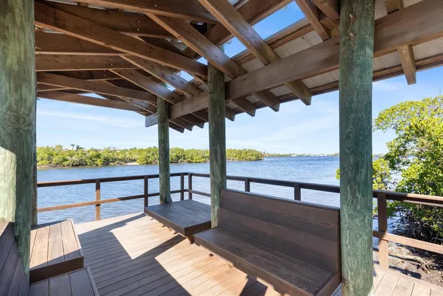 $339,000 | 1654 Starling Drive, Unit 201, Sarasota, FL 34231