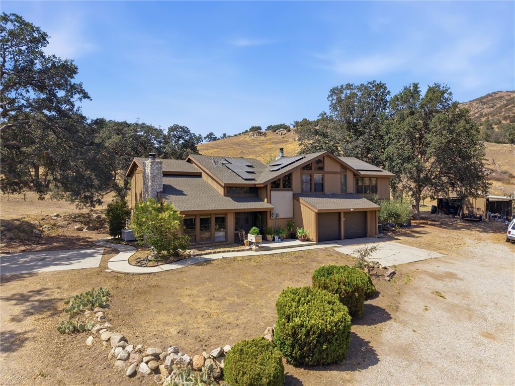 26001 Bear Valley Road Tehachapi, CA 93561 - Photo 5 of 58 Gallery Image 5
