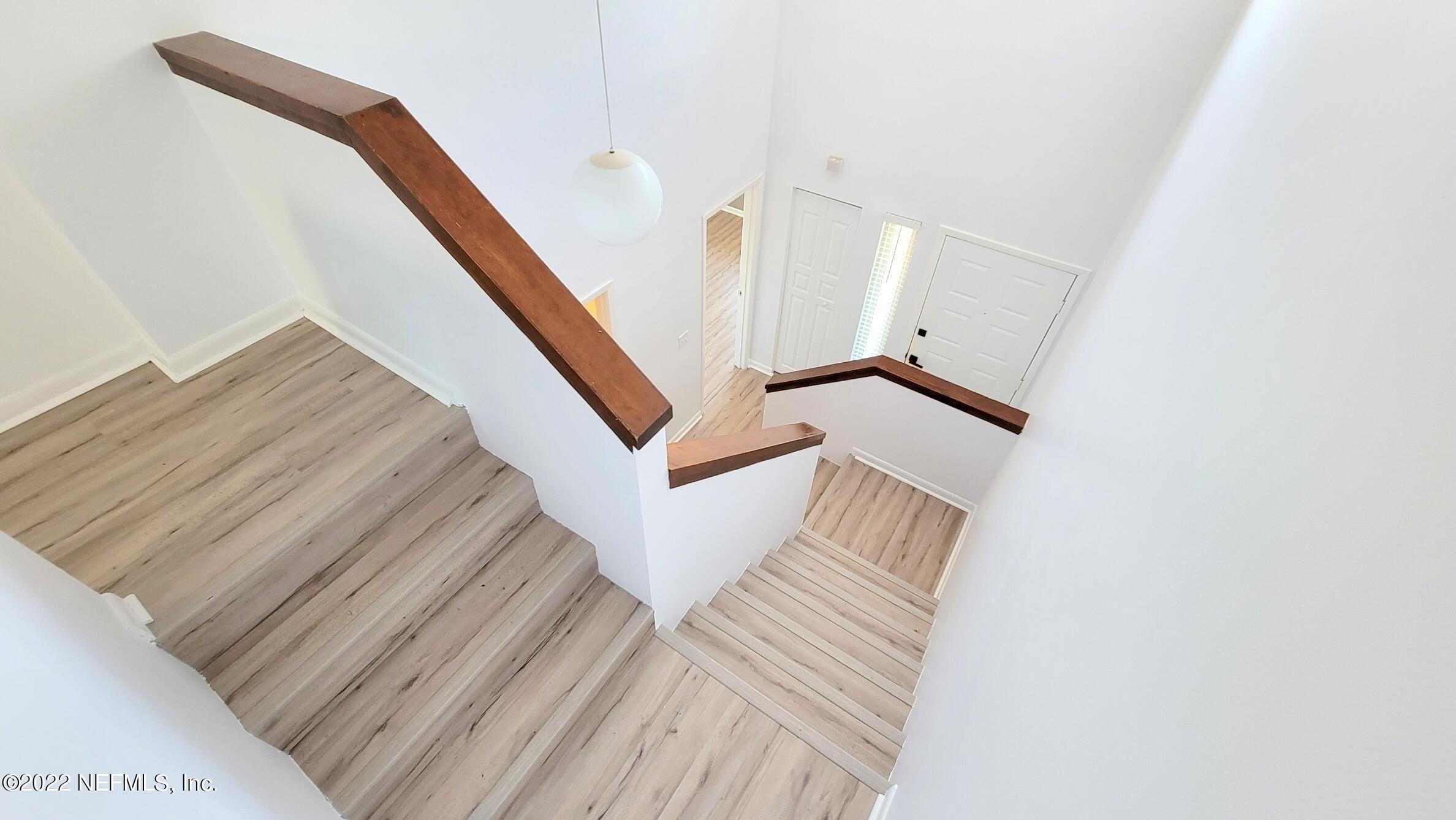 9360 Craven Road, Unit 703 Jacksonville, FL 32257 - Photo 27 of 95 STAIRS