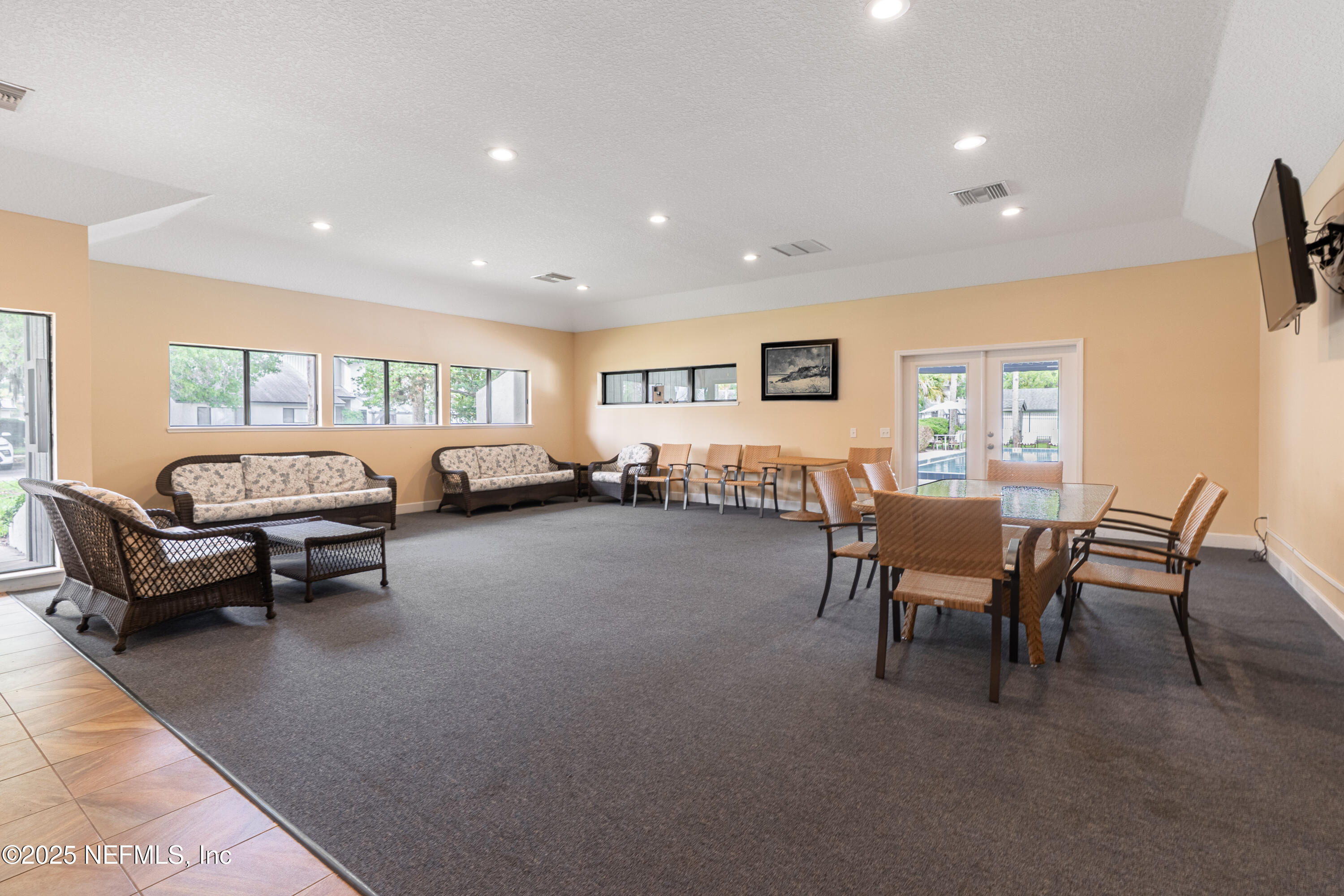 9360 Craven Road, Unit 703 Jacksonville, FL 32257 - Photo 59 of 95 amenities 4