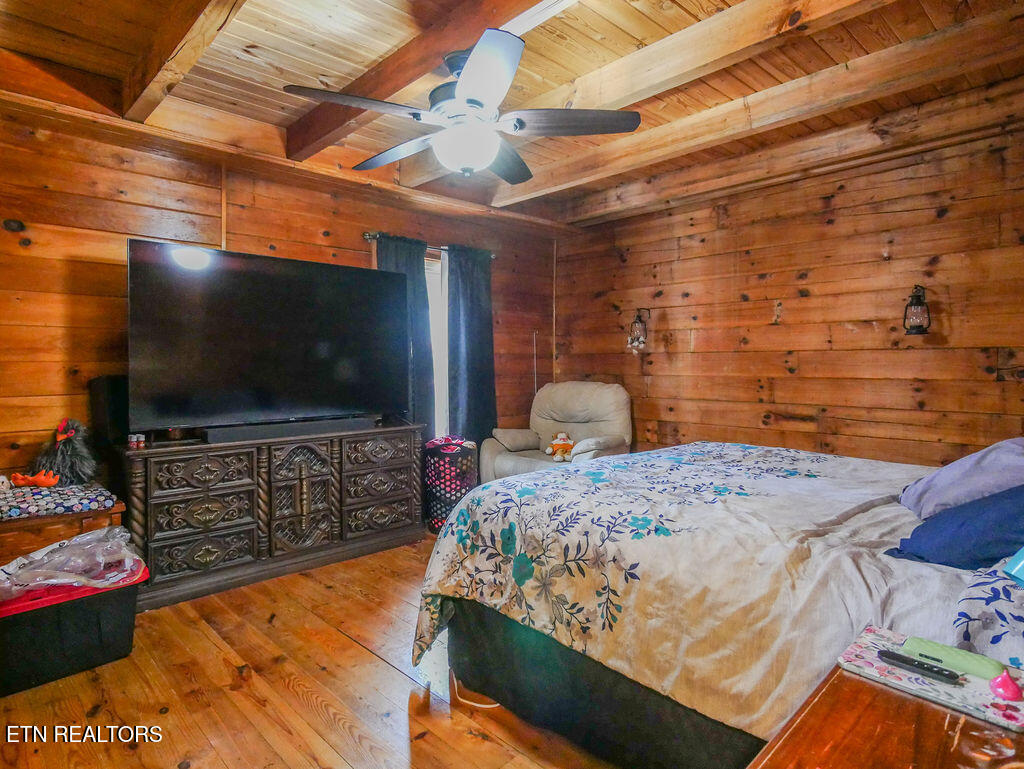 1099 Thomas Road Benton, TN 37307 - Photo 17 of 37 P1080660