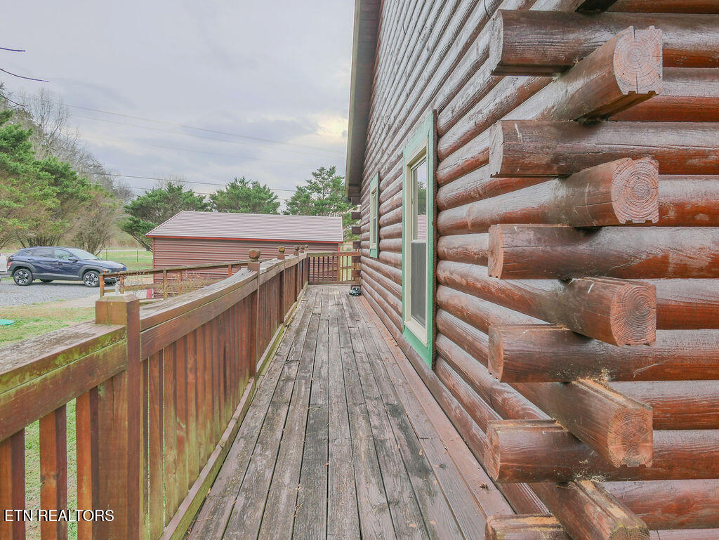 1099 Thomas Road Benton, TN 37307 - Photo 29 of 37 P1080674