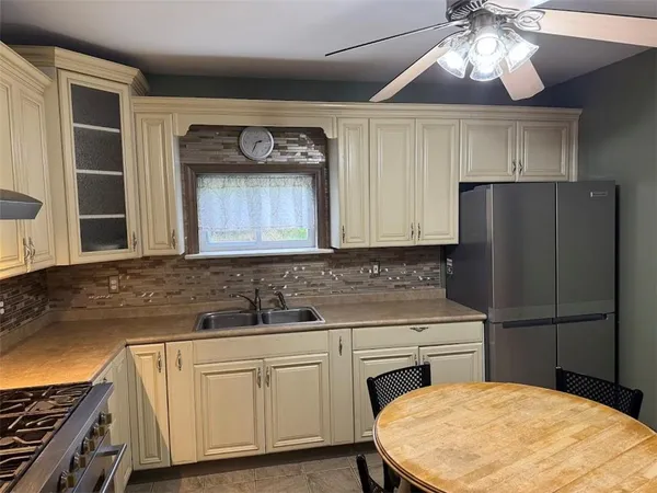 $280,000 | 101 Linden Street, Glenshaw, PA 15116