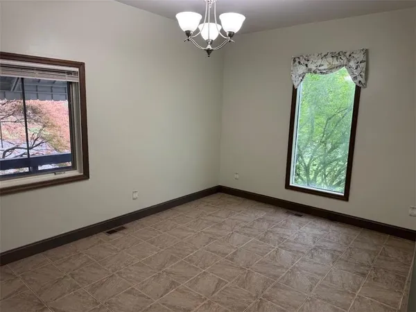 $280,000 | 101 Linden Street, Glenshaw, PA 15116