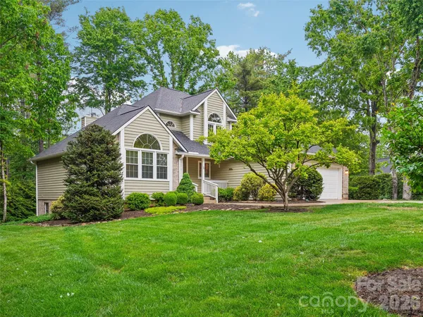 $895,000 | 38 Forest Knoll Drive, Weaverville, NC 28787