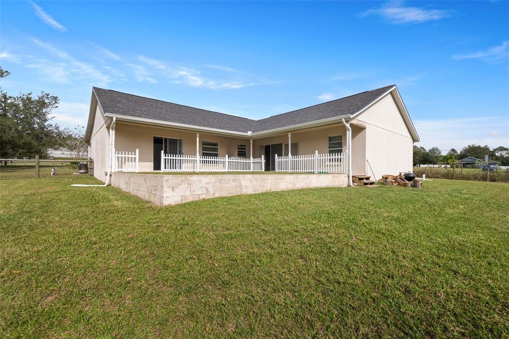37436 Phelps Road Zephyrhills, FL 33541 - Photo 17 of 48 Gallery Image 17