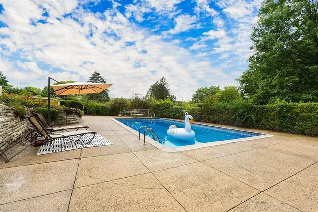 a view of a house with pool