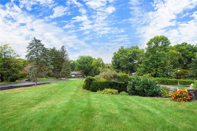 $1,300,000 | 2055 Outlook Drive, Pittsburgh, PA 15241