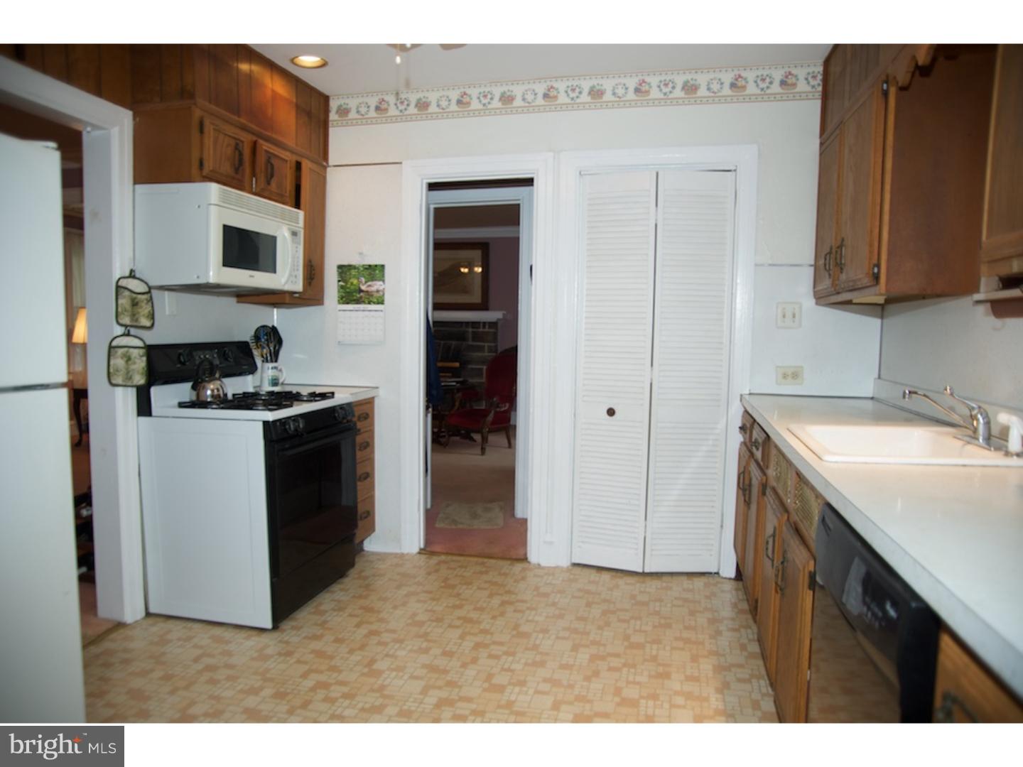 232 Oxford Road Havertown, PA 19083 - Photo 12 of 24