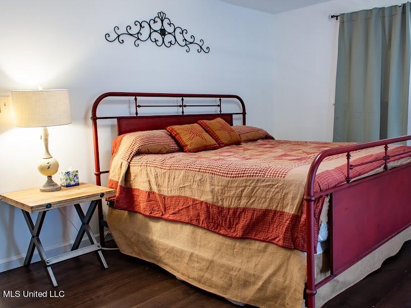 1715 Meadowbrook Road Jackson, MS 39211 - Photo 15 of 25 MBmain bed
