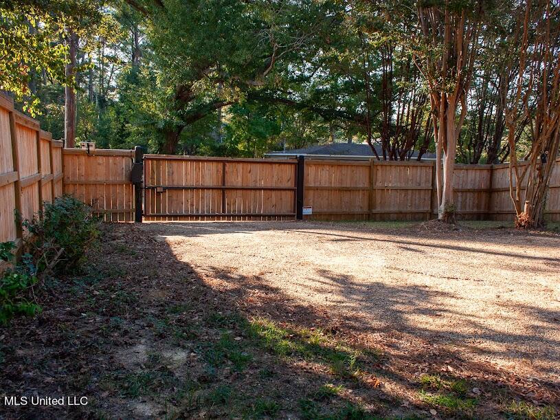 1715 Meadowbrook Road Jackson, MS 39211 - Photo 25 of 25 MByard
