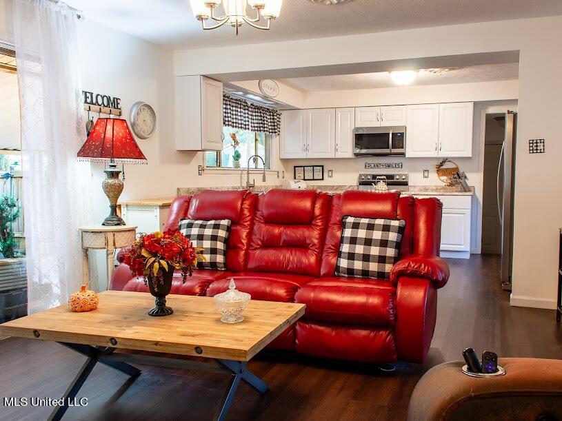 1715 Meadowbrook Road Jackson, MS 39211 - Photo 8 of 25 MBden2