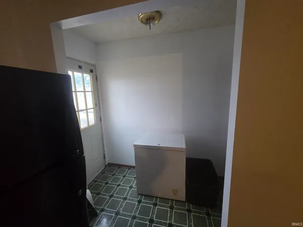 $180,000 | 305 North Pike Street, Kempton, IN 46049