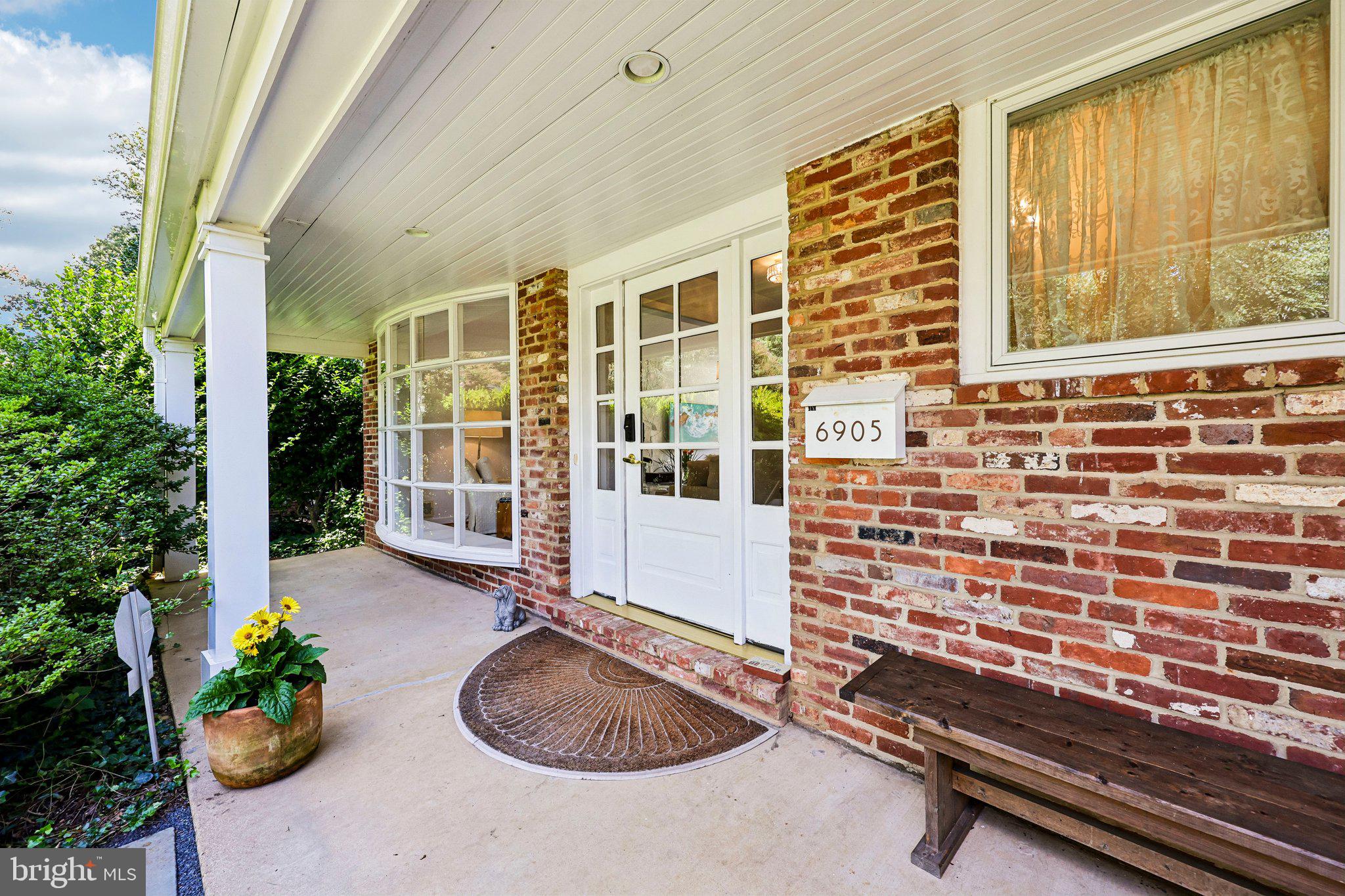 6905 Lemon Road McLean, VA 22101 - Photo 2 of 27 Front Porch