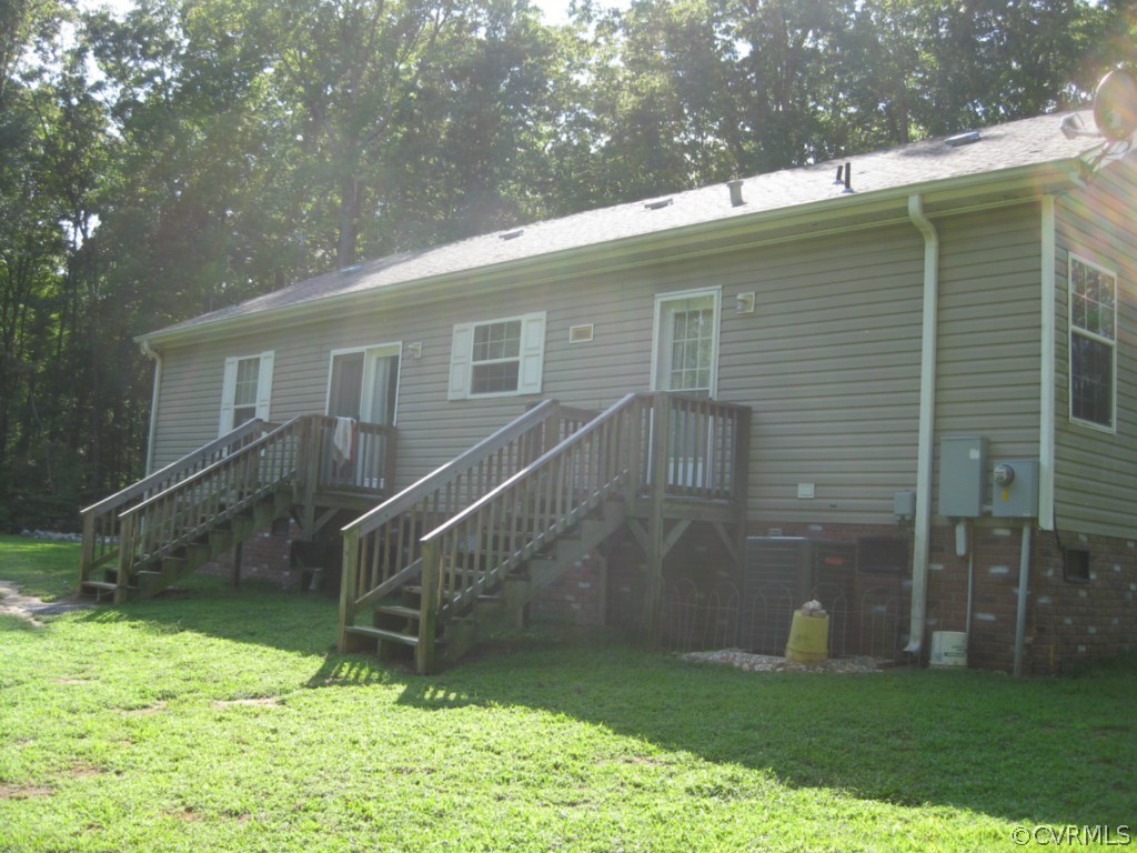 4520 Plank Road Kenbridge, VA 23944 - Photo 5 of 13 a house view with a backyard space