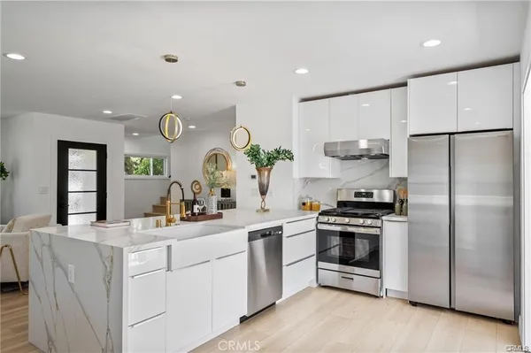 $6,450 | 2734 Armour Lane, Redondo Beach, CA 90278
