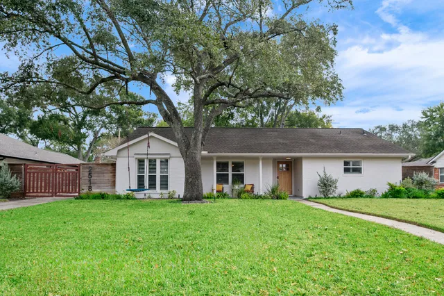 $545,000 | 2518 Southwick Street, Houston, TX 77080