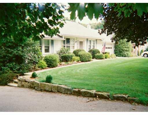 221 South Eberhart Road Butler, PA 16001 - Photo 1 of 8