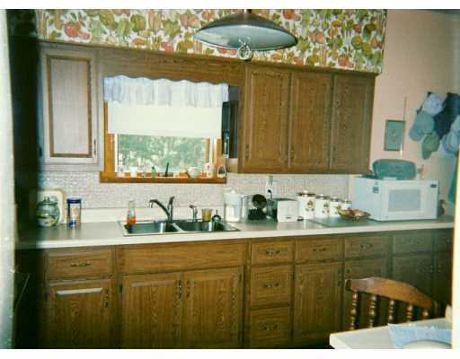 221 South Eberhart Road Butler, PA 16001 - Photo 5 of 8