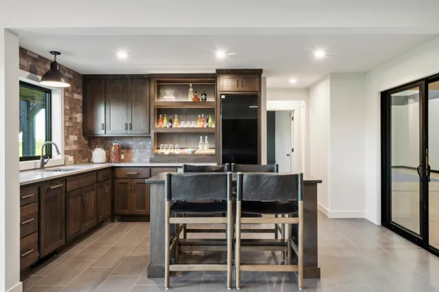 $1,965,000 | 6310 Poplar Lane, Hamel, MN 55340