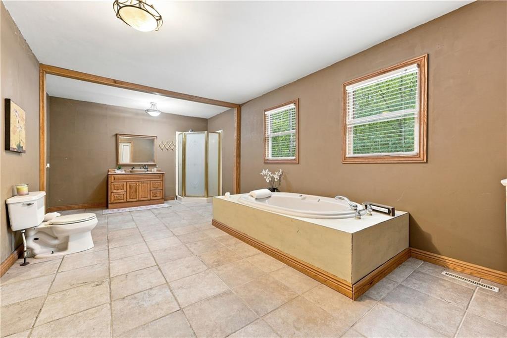 2140 Trout Island Road Hermitage, PA 16148 - Photo 13 of 16 Gallery Image 13
