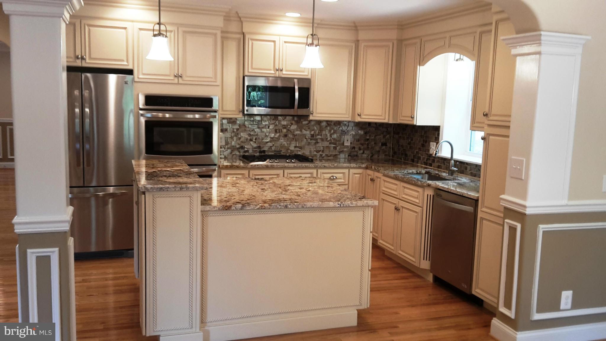 7229 Barry Road Alexandria, VA 22315 - Photo 2 of 30 Kitchen