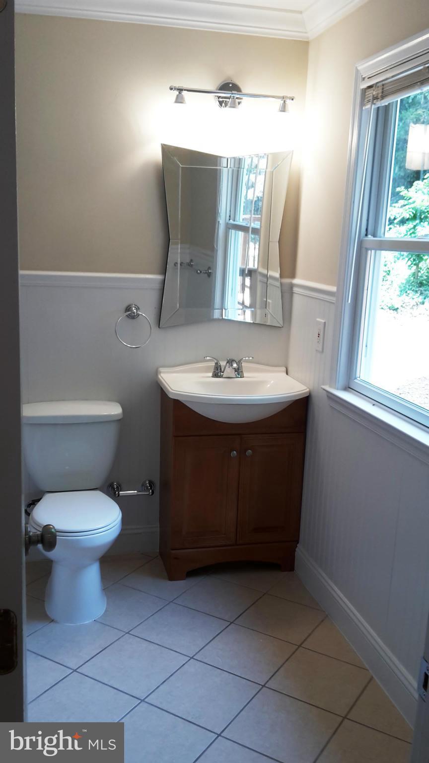 7229 Barry Road Alexandria, VA 22315 - Photo 12 of 30 Bath