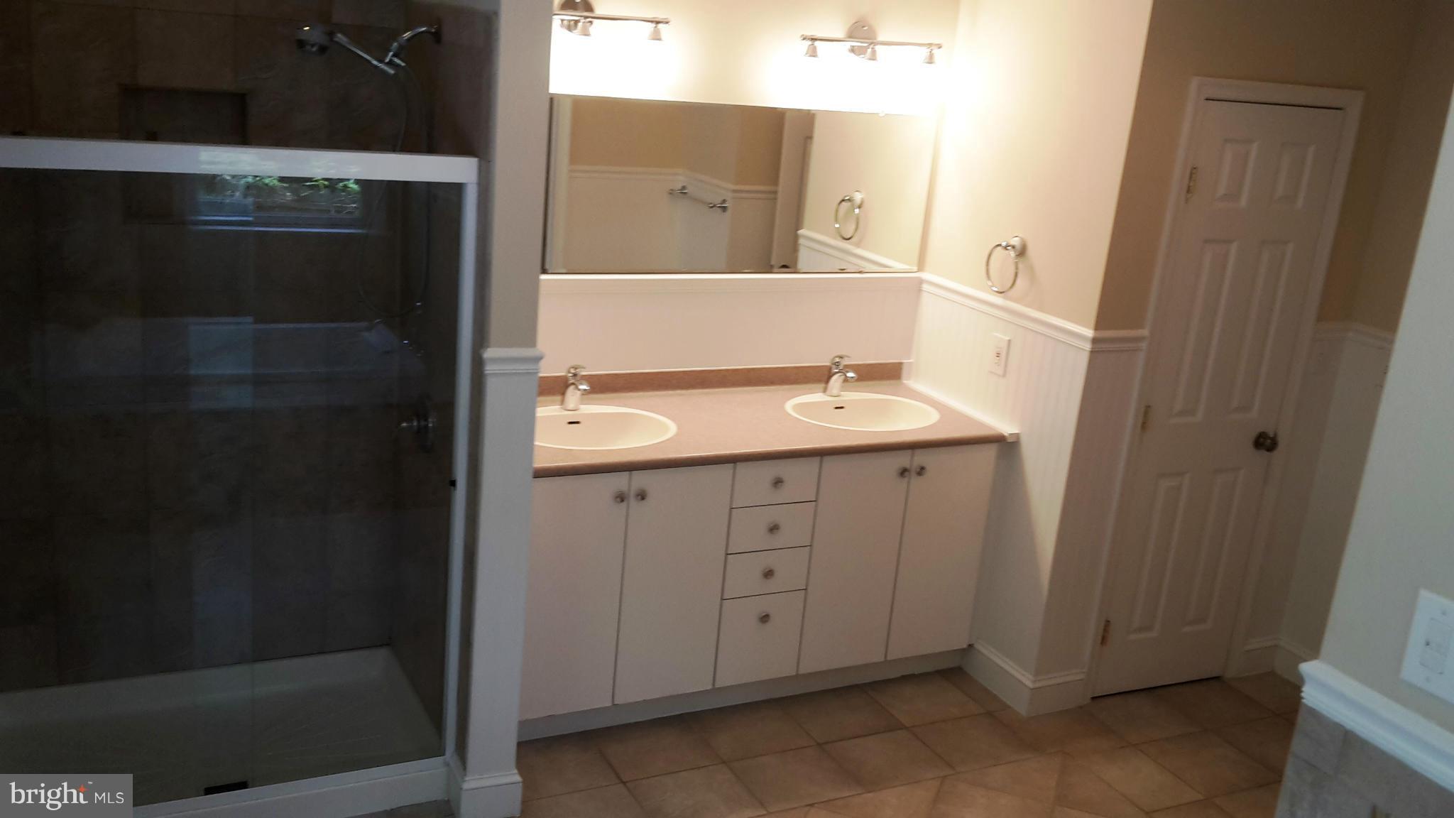 7229 Barry Road Alexandria, VA 22315 - Photo 15 of 30 Bath (Master)