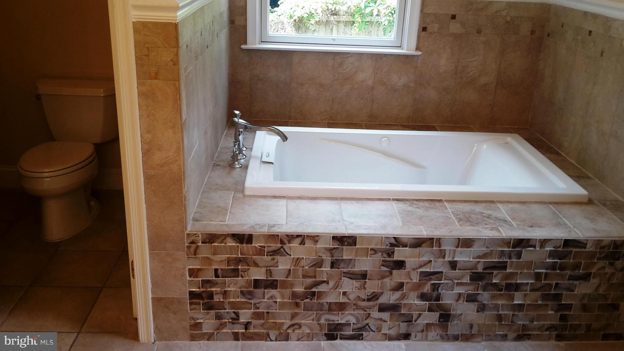 7229 Barry Road Alexandria, VA 22315 - Photo 16 of 30 Bath (Master)