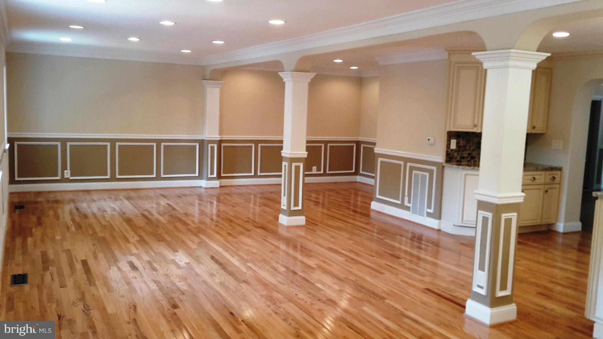 7229 Barry Road Alexandria, VA 22315 - Photo 6 of 30 Living Room