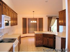 4073 Highbury Drive Springfield, IL 62711 - Photo 4 of 12 Gallery Image 4