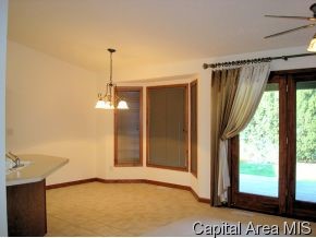 4073 Highbury Drive Springfield, IL 62711 - Photo 5 of 12 Gallery Image 5