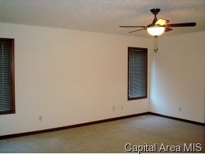 4073 Highbury Drive Springfield, IL 62711 - Photo 6 of 12 Gallery Image 6