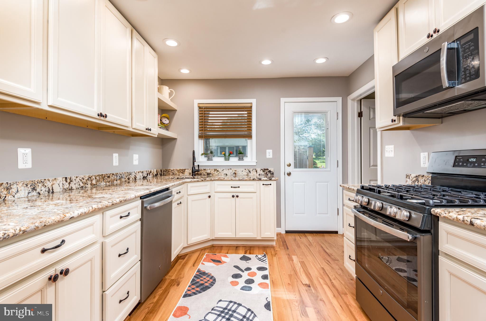 339 Dover Road Warrenton, VA 20186 - Photo 13 of 36 Gallery Image 13