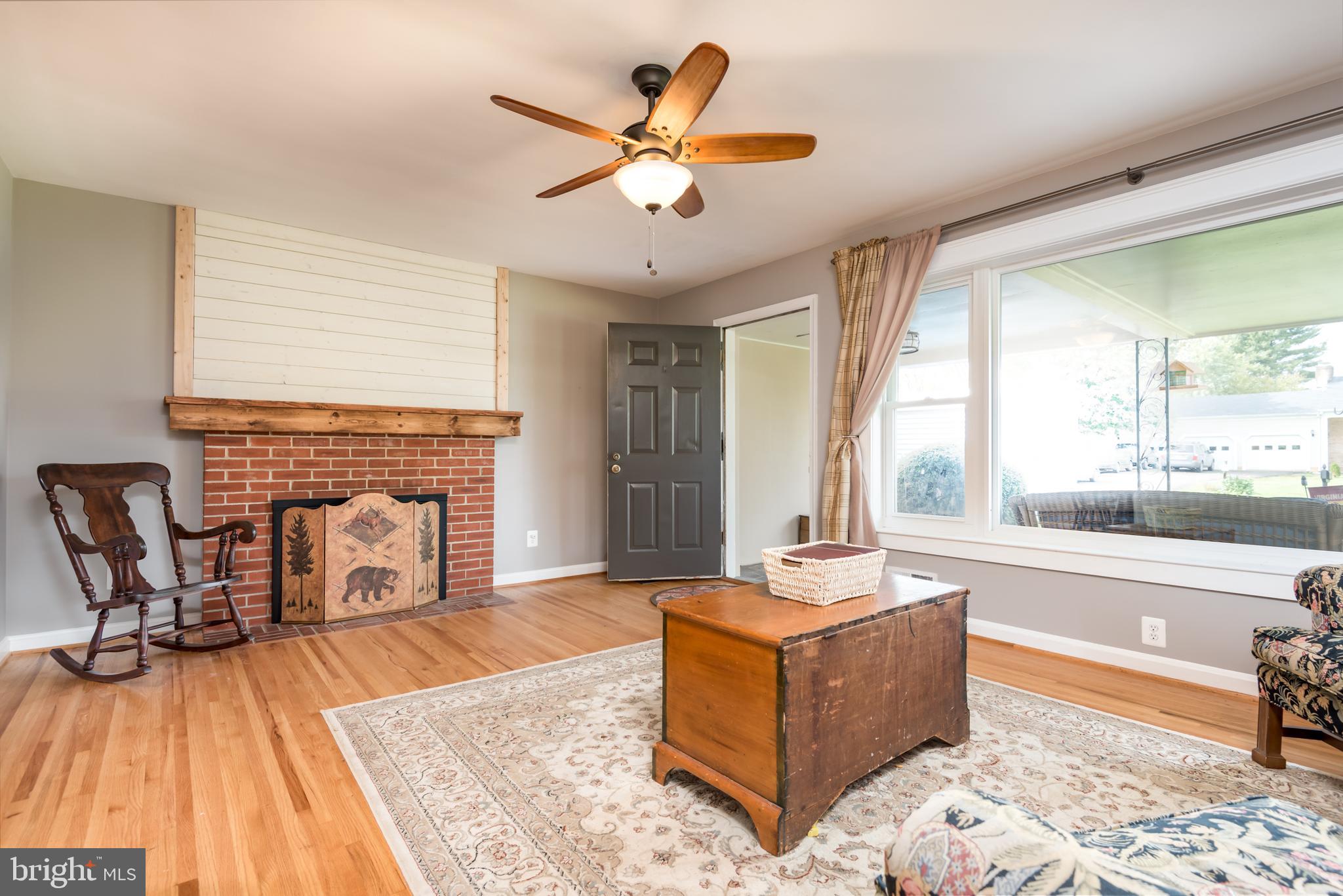 339 Dover Road Warrenton, VA 20186 - Photo 6 of 36 Gallery Image 6