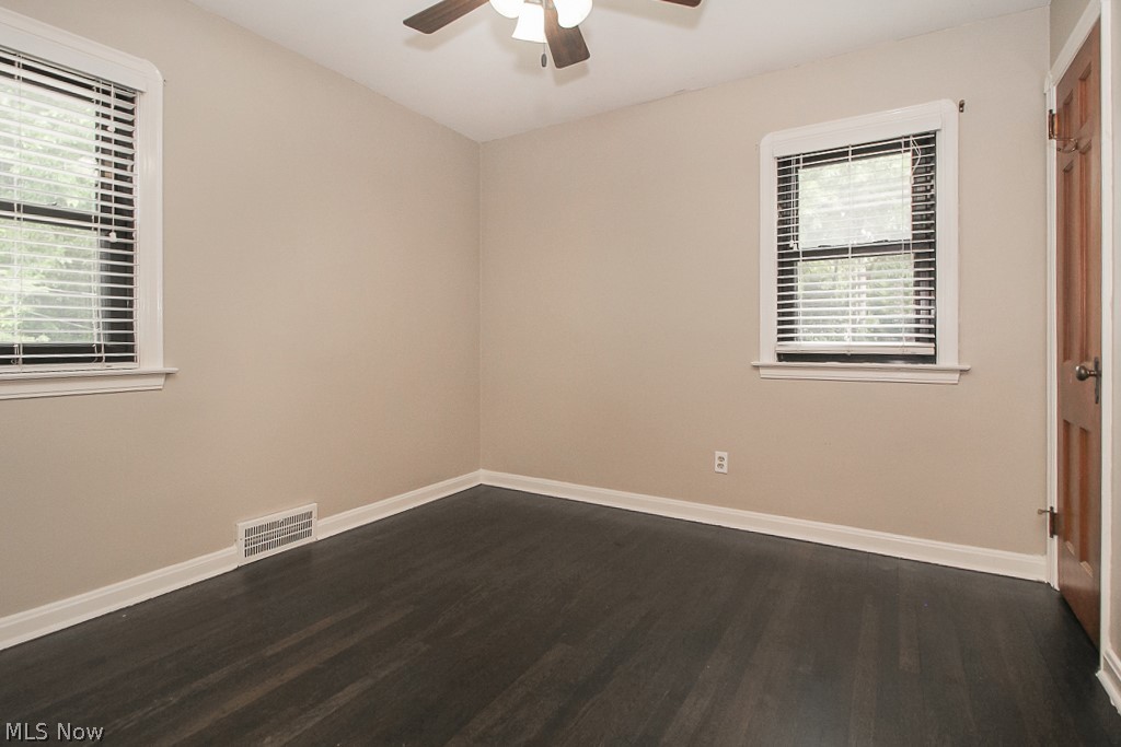 3893 Silsby Road Cleveland, OH 44111 - Photo 14 of 33 Gallery Image 14