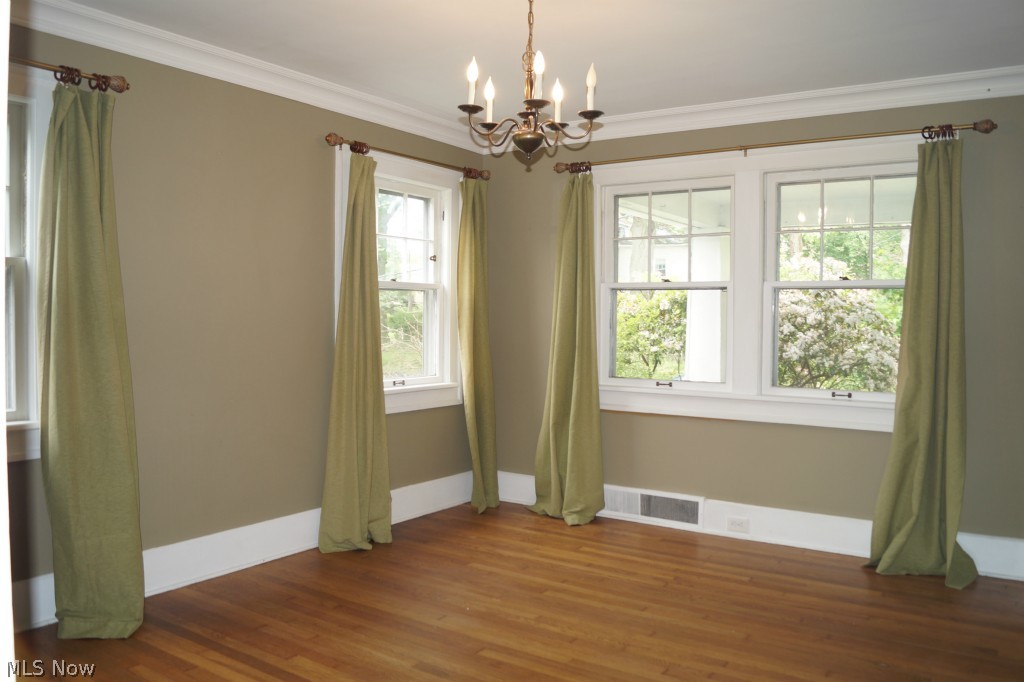 2198 Kerrwood Road Cleveland, OH 44118 - Photo 7 of 22 Gallery Image 7