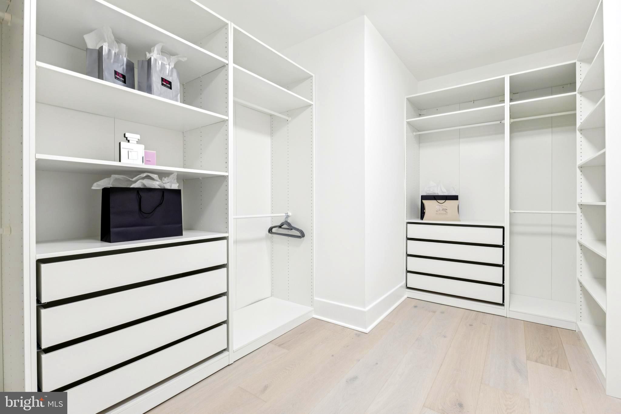 5005 Ravensworth Road Annandale, VA 22003 - Photo 42 of 51 Large Walk-In closet