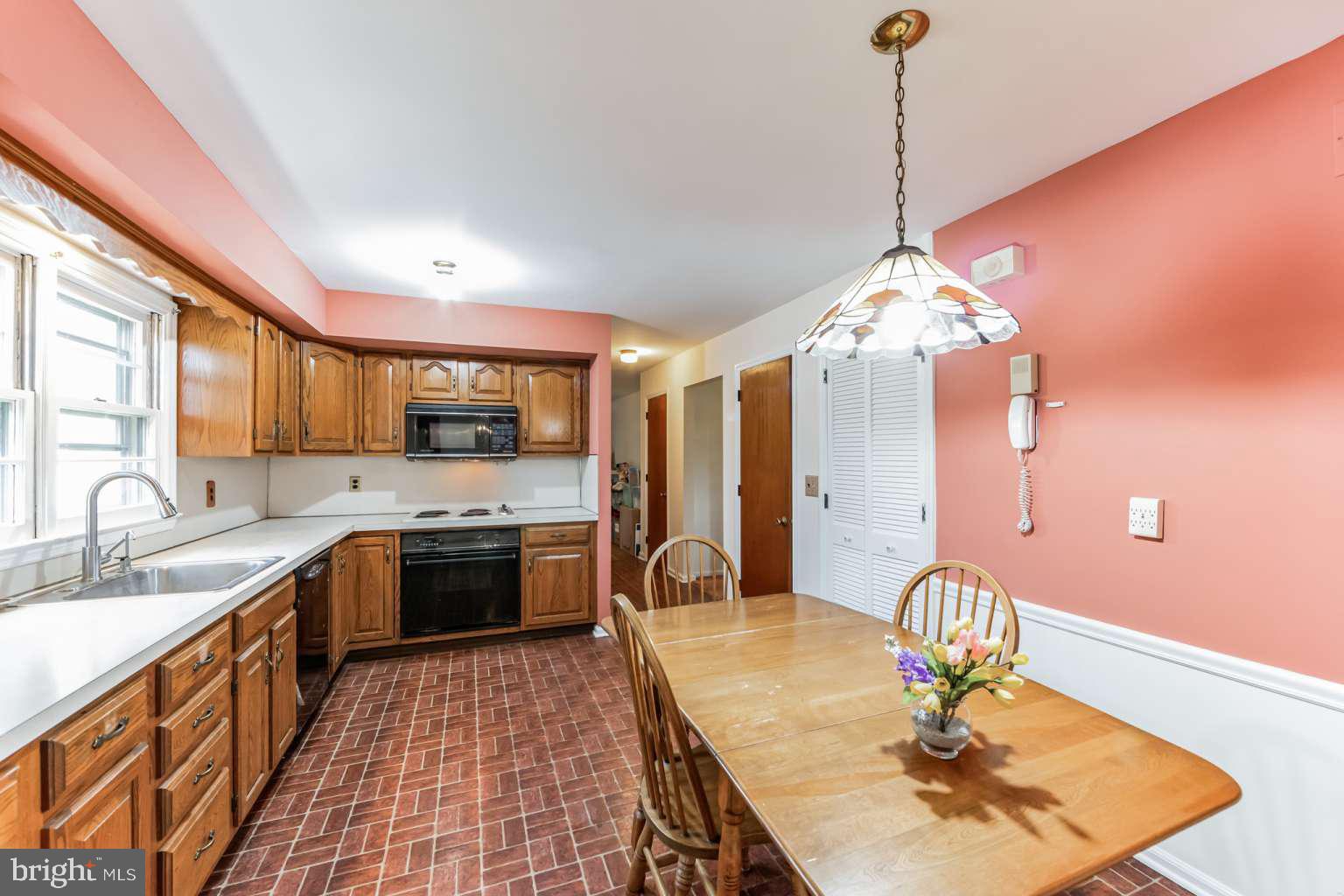 23 Dewalt Road Newark, DE 19711 - Photo 4 of 37 Gallery Image 4