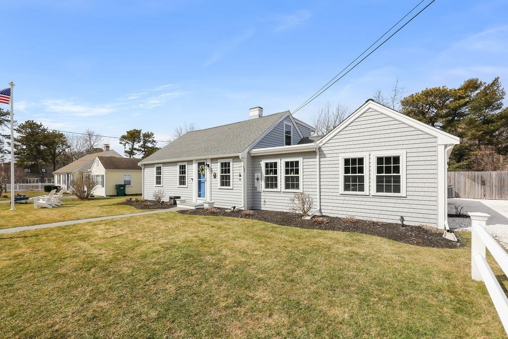 107 Lewis Road Yarmouth, MA 02673 - Photo 7 of 41