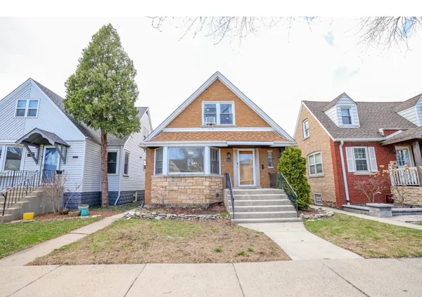 $379,000 | 4436 South Komensky Avenue, Chicago, IL 60632