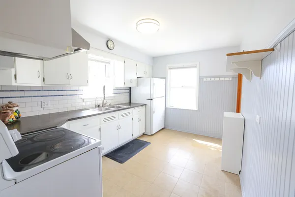 $379,000 | 4436 South Komensky Avenue, Chicago, IL 60632