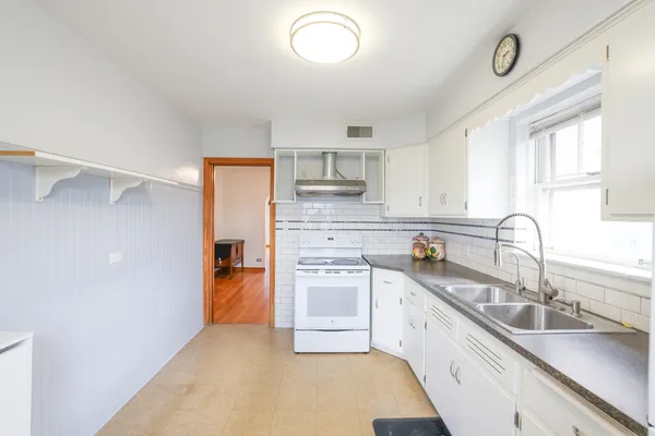 $379,000 | 4436 South Komensky Avenue, Chicago, IL 60632