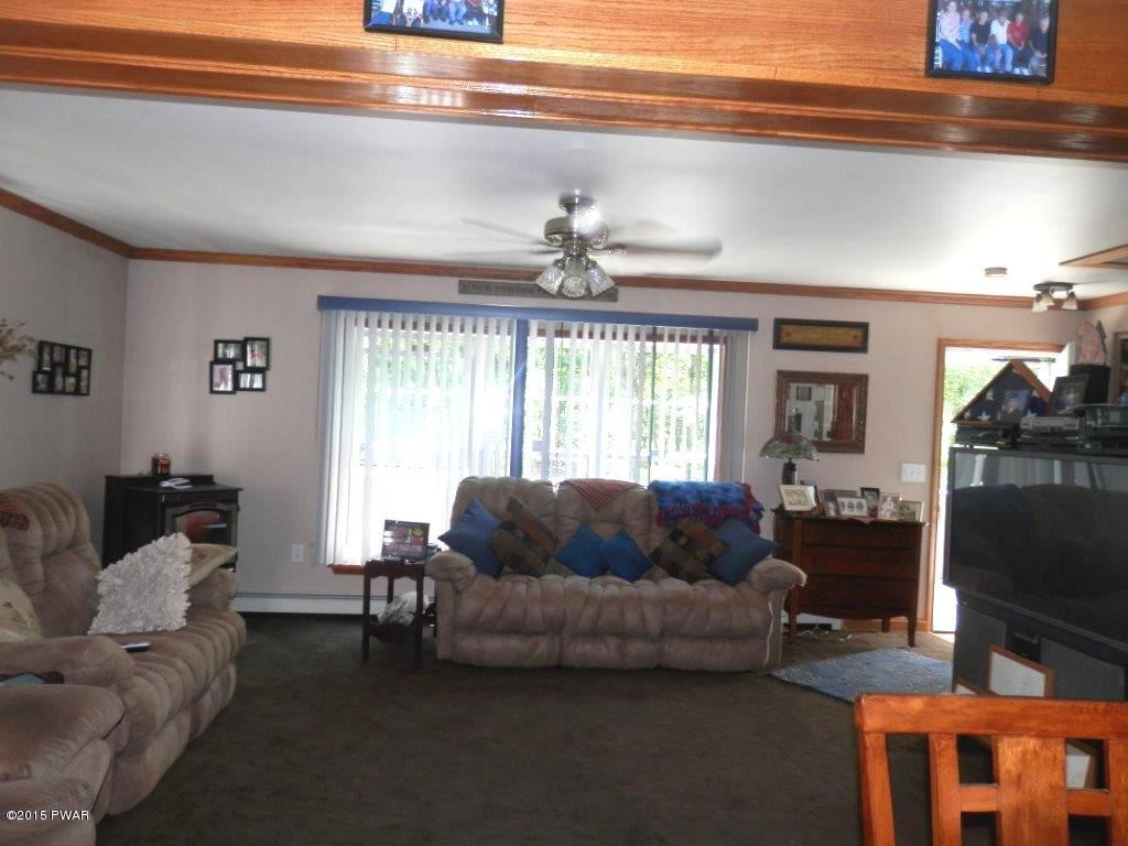 407 Cummins Hill Road Milford, PA 18337 - Photo 3 of 11