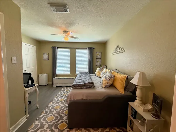 $108,500 | 418 Garland Drive, Unit 120, Lake Jackson, TX 77566